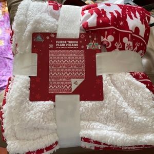 NWT Disney Parks Christmas Blanket